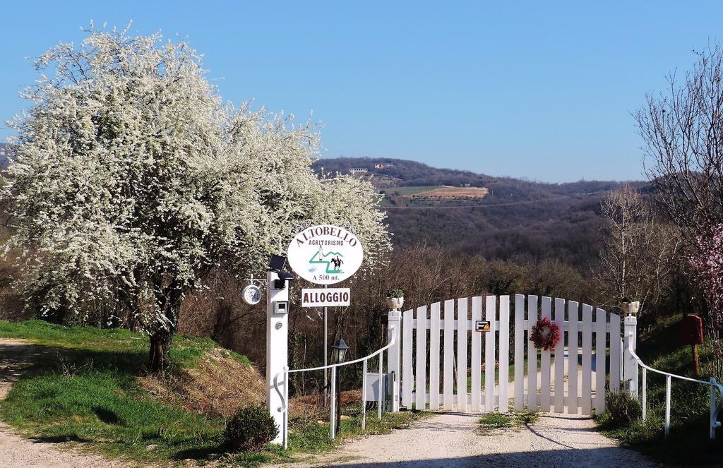 Agriturismo Altobello Верона Экстерьер фото