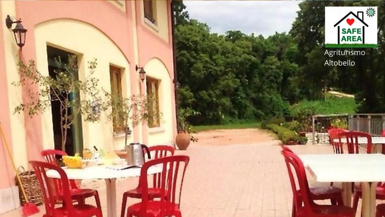 Agriturismo Altobello Верона Экстерьер фото